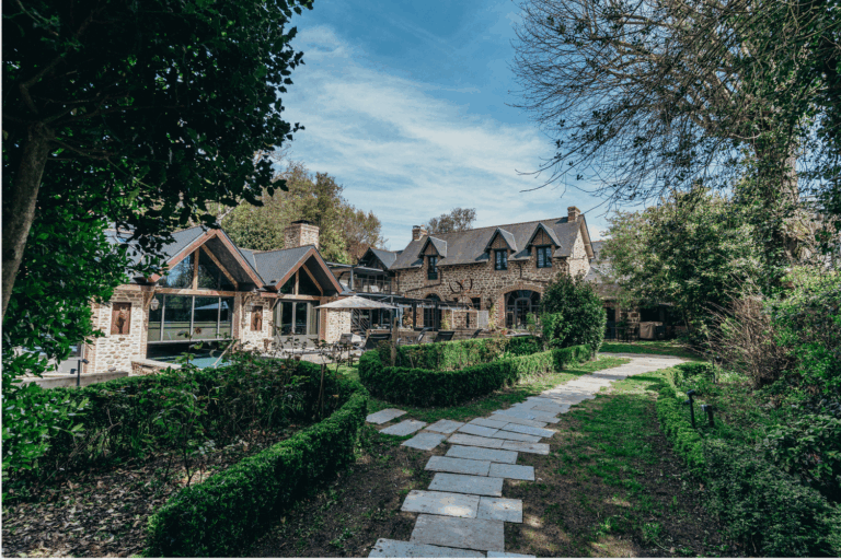 Visite virtuelle de la Demeure A Fleur de Rance Visite virtuelle de la demeure A Fleur de Rance